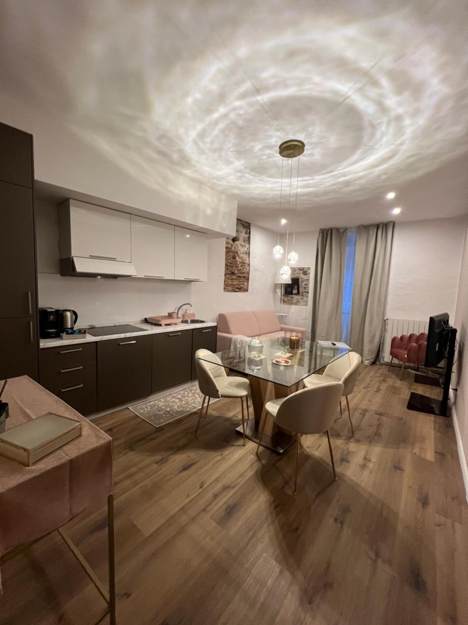 Residenza San Rocco "Suite Sul Lago" 奥尔塔圣朱利奥 外观 照片